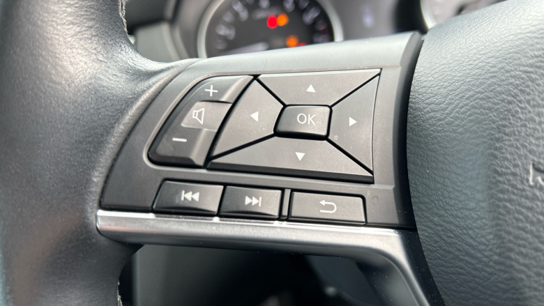 Nissan Qashqai 1.3 DiG-T Tekna 5dr Petrol Hatchback